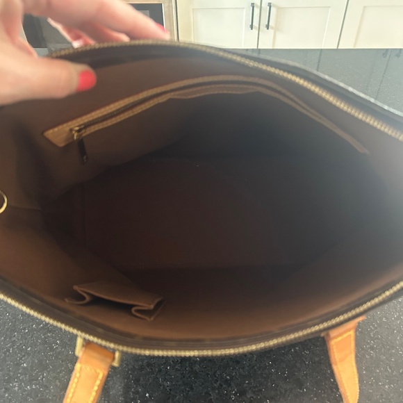 Authentic Louis Vuitton Mezzo Shoulder Tote - Picture 7 of 8